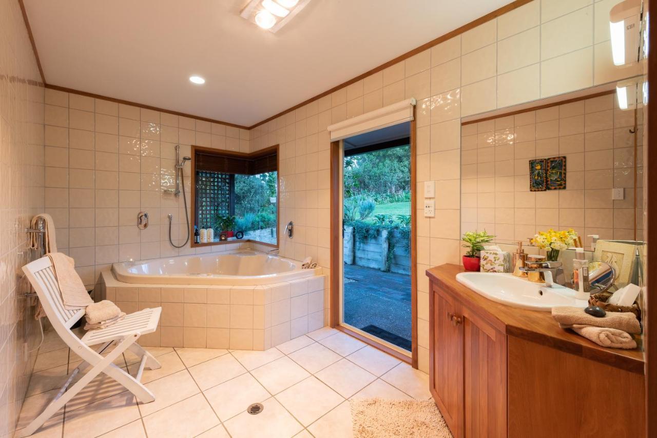 Puketotara Lodge เคริเคริ ภายนอก รูปภาพ